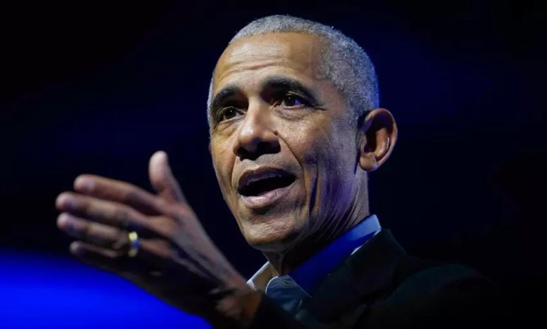 Barack Obama, katıldığı bir podcast programında uzaylıların varlığına inandığını ancak kendisinin hiç görmediğini söyleyerek dikkat çeken açıklamalarda bulundu.