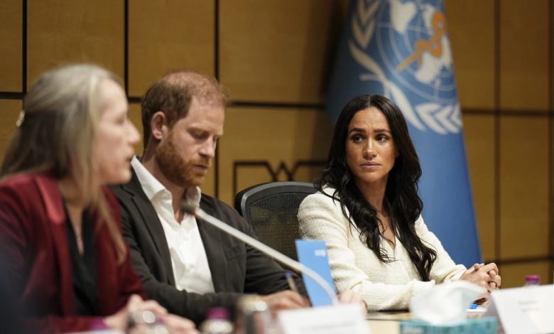 Sussex Dükü Prens Harry ve Düşesi Meghan Markle, Gazze’den tedavi için Ürdün’e getirilen Filistinli yaralıları ziyaret etti.