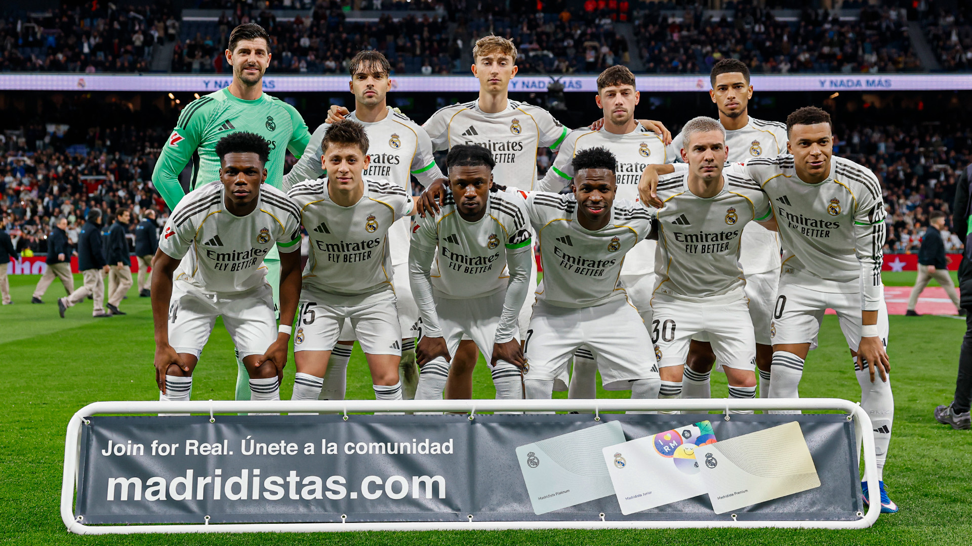 Şampiyonlar Ligi'nde ilk 8 dışında kalan Real Madrid, İspanya Ligi'nde kendi sahasında Rayo Vallecano'yu son anda devirdi