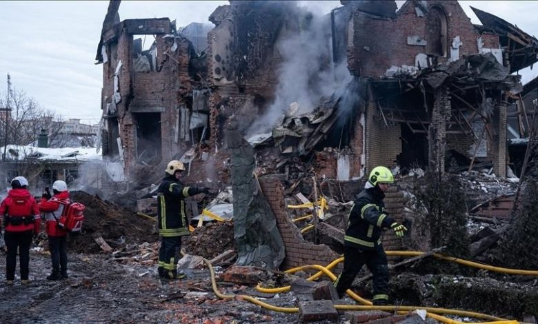Dört yıldır süren savaşta cephe hatları büyük ölçüde sabitlenirken, Rusya küçük birliklerle sızma temelli “bin kesik” stratejisini devreye aldı.