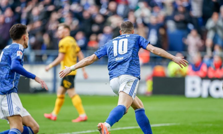 Edin Dzeko’dan iki Türk’e asist 9 Fenerbahçe’nin eski golcüsü Edin Dzeko, Schalke formasıyla Kenan Karaman ve Hasan Kuruçay’a asist yaptı