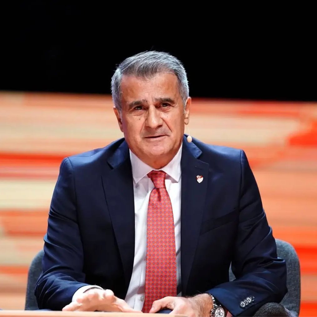 Teknik direktör Şenol Güneş, "Yapay zeka, derin bir kuyu gibi. Fazla girdiğinizde, yalnızlığa gidiyorsunuz. Ne verirsen, onu alıyorsun" dedi
