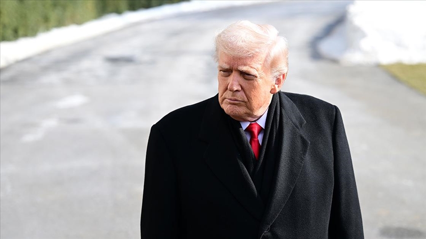 ABD Başkanı Donald Trump’ın İran’la müzakere vurgusu piyasaları hareketlendirirken, olası bir askeri senaryo ihtimali gündemdeki yerini koruyor.