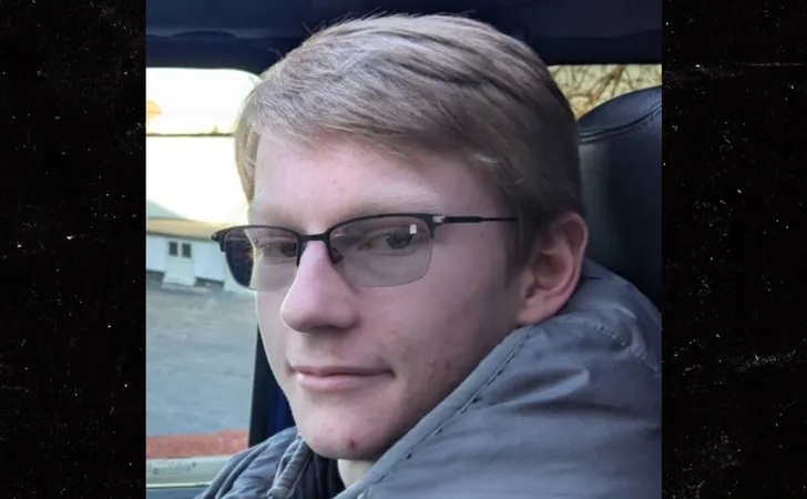 Trump’ın malikanesinde vurulan şüpheli Epstein dosyalarına takıntılıydı! 3 trump malikane saldiri