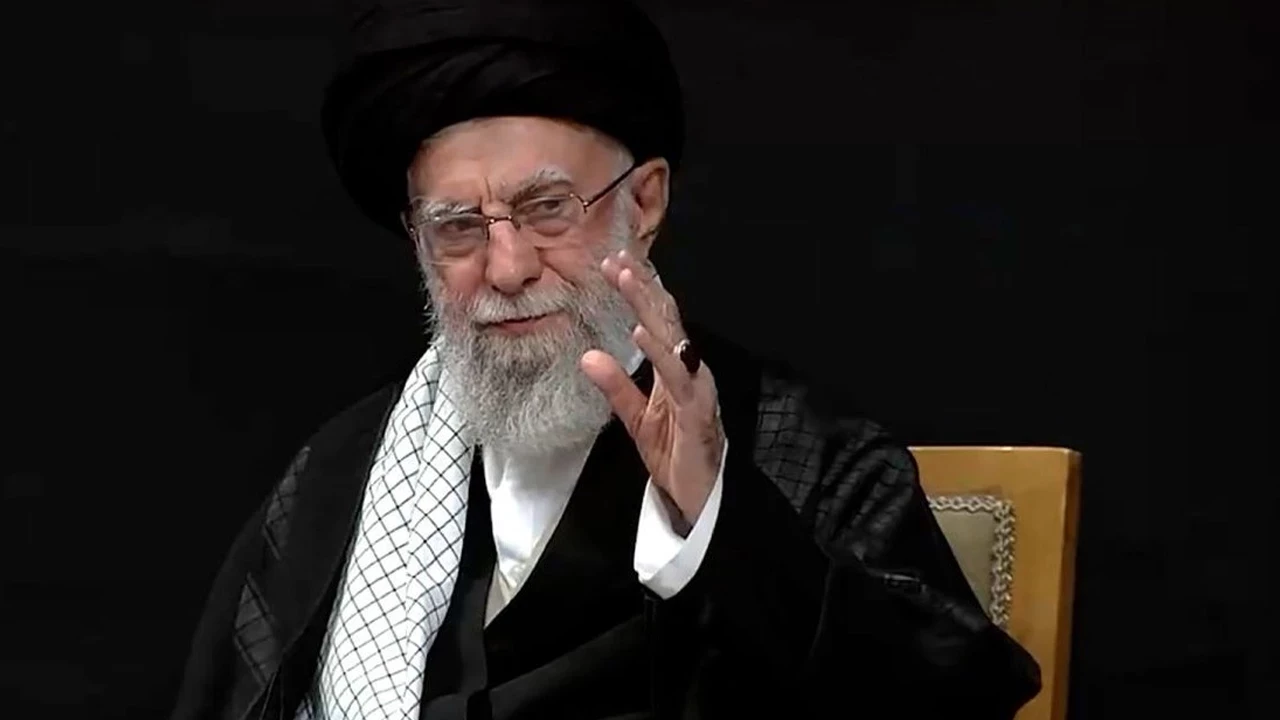 Ali Hamaney ile ilgili tüm haberler NationalTurk.com'da! Ali Hamaney haberleri, gelişmeleri ve Ali Hamaney fotoğrafları yer alıyor.