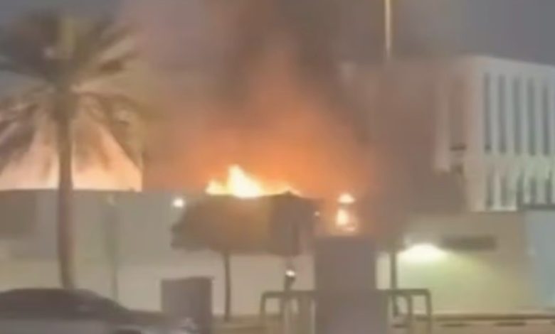 ABD İran Savaşı! Dubai’de ABD Konsolosluğu yakınında insansız hava aracı saldırısı sonucu çıkan sınırlı yangın kontrol altına alındı