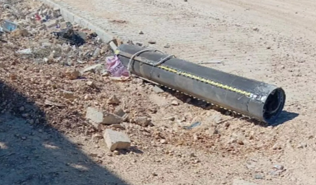 ABD İran Savaşı! Gaziantep’e balistik mühimmat parçaları düştü 1 ABD İran Savaşı! Orta Doğu’da tırmanan savaşın etkileri Türkiye sınırına kadar ulaştı. Gaziantep’te boş araziye füze parçalarının düştüğü bildirildi.