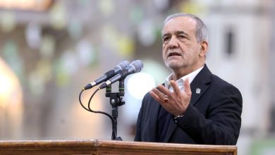 ABD İran Savaşı! İran Cumhurbaşkanı Mesud Pezeşkiyan, Körfez ülkelerine yönelik saldırılarla ilgili sözlerinin yanlış yorumlandığını belirtti.