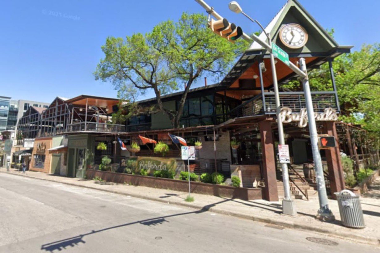 İran'a savaş açan ABD'de peş peşe silahlı ve bıçaklı saldırılar yaşandı. İki olayda ölen ve yaralananlar oldu