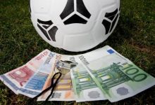 Çekya’da şike ve bahis manipülasyonu soruşturmasında onlarca futbolcu, hakem ve yönetici mercek altına alındı.