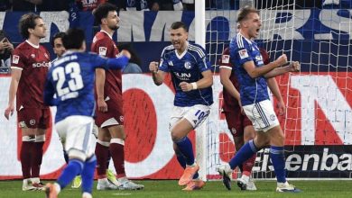 Geçen sezon sonunda Fenerbahçe’den ayrılan Boşnak golcü Edin Dzeko, Schalke’ye Arminia Bielefed karşısında galibiyeti getirdi