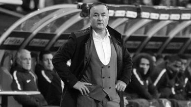 Lübnan’da Nejmeh SC takımını çalıştıran teknik direktör Engin Fırat, Beyrut’tan dönüşünde İstanbul Havalimanı’nda geçirdiği kalp krizi sonucu yaşamını yitirdi