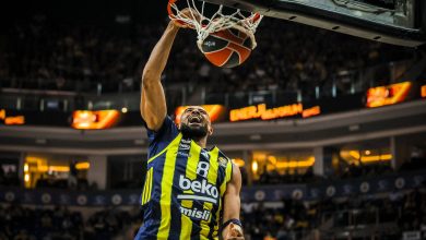 Fenerbahçe Beko, son şampiyonu olduğu EuroLeague'de Olimpia Milano'yu geriden gelip yenerek liderliğini sürdürdü