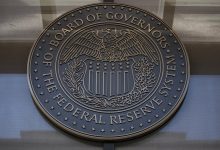 ABD Merkez Bankası (Fed), politika faizini beklentilere paralel şekilde yüzde 3,5-3,75 aralığında sabit tuttu.