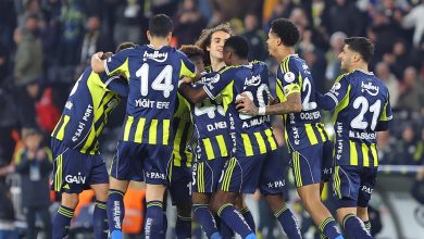 Kadıköy’de oynanan mücadelede Fenerbahçe, Gaziantep FK’yı 4-1 mağlup etti. Sarı-lacivertliler sahadan farklı galibiyetle ayrıldı.