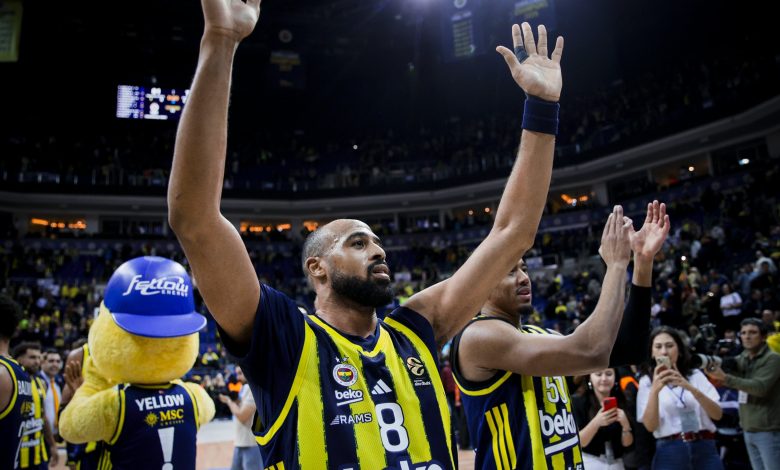 Türkiye Sigorta Basketbol Süper Ligi'nin 21. haftasında Fenerbahçe Beko, sahasında konuk ettiği Mersin Spor'u yendi