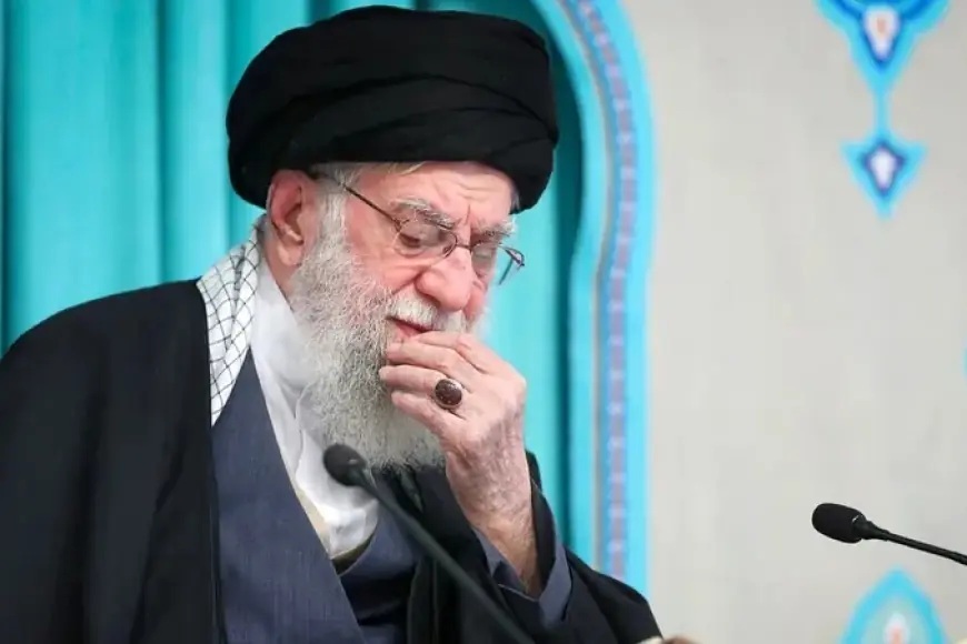 İran devlet televizyonu, Ayetullah Ali Hamaney’in ABD-İsrail saldırısında hayatını kaybettiğini duyurdu.