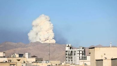 ABD İran Savaşı! İsrail ile İran birbirini vuruyor 10 ABD İran Savaşı'nda İsrail ile İran karşılıklı olarak çok sert saldırıları sürdürüyor. Son olarak iki taraf da füzelerle birbirlerini vurdu