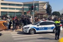 Antalya’nın Kepez ilçesinde Hükümet Konağı’nda bulunan İlçe Milli Eğitim Müdürlüğü’ne gelen bir kişi rastgele ateş açtı.