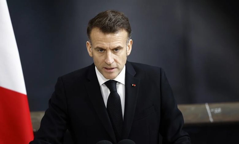 Fransa Cumhurbaşkanı Emmanuel Macron, ülkesinin onlarca yıl sonra ilk kez nükleer savaş başlığı sayısını artıracağını açıkladı.