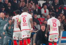 Fransa Ligi lideri Paris Saint Germain, evinde Monaco’ya yenilerek beklemediği bir sonuçla sahadan ayrıldı