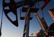 ABD İran Savaşı'nda Hürmüz Boğazı'nın kapatılması sonucu petrolün varil fiyatı 80 doların üzerine çıktı