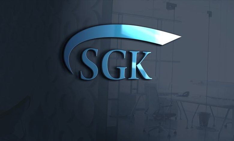 SGK borçlarına yeni yapılandırma iddiası 17 SGK prim borçlarıyla ilgili yeni bir yapılandırma hazırlığı olduğu iddiası gündeme geldi.