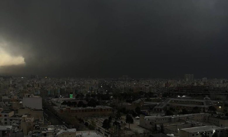 ABD İran Savaşı! İsrail petrol tesislerini vurdu 6 ABD İran Savaşı'nda İsrail savaşın dokuzuncu gününde İran’ın petrol tesislerini ilk kez hedef aldı. Saldırılar büyük yangınlara yol açtı