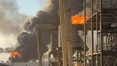 ABD’nin Teksas eyaletine bağlı Port Arthur kentinde bir petrol rafinerisinde meydana gelen patlama sonrası yangın çıktı.