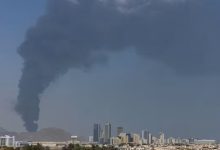 ABD İran Savaşı! BAE’nin başkenti Abu Dabi’de hava savunma sistemlerince önlenen füzeden düşen şarapnel parçaları nedeniyle 1 kişi yaralandı.