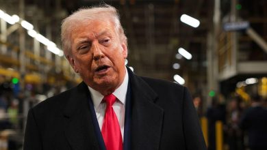 ABD İran Savaşı! Trump’tan İran’a açık tehdit: Altyapıyı vurur, petrolü ele geçiririz 12 ABD İran Savaşı! ABD Başkanı Donald Trump, İran ile sürdürülen müzakerelere ilişkin yaptığı açıklamada tansiyonu yükselten ifadeler kullandı.