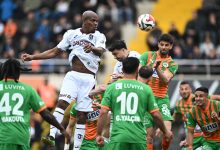 Trendyol Süper Lig'de son 6 maçını kazanan Trabzonspor, Alanyaspor ile deplasmanda berabere kaldı