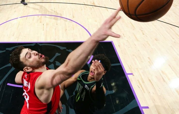 NBA'de 3 Türk oyuncu, Ömer Faruk Yurtseven, Alperen Şengün ve Adem Bona, takımlarında çok etkili performans gösterdi