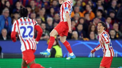 UEFA Şampiyonlar Ligi çeyrek finalinde Atletico Madrid, hafta sonunda evinde yenildiği Barcelona'yı deplasmanda yendi