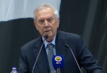 Fenerbahçe'nin eski başkanı Aziz Yıldırım, Divan Kurulu toplantısında yönetimi borç ve transferler konusunda yerden yere vurdu