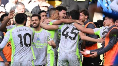 Manchester City, Arsenal'ı yakalıyor 5 İngiltere Premier Lig'de Chelsea deplasmanında 3-0 kazanan Manchester City, lider Arsenal ile tarihi bir maça çıkacak