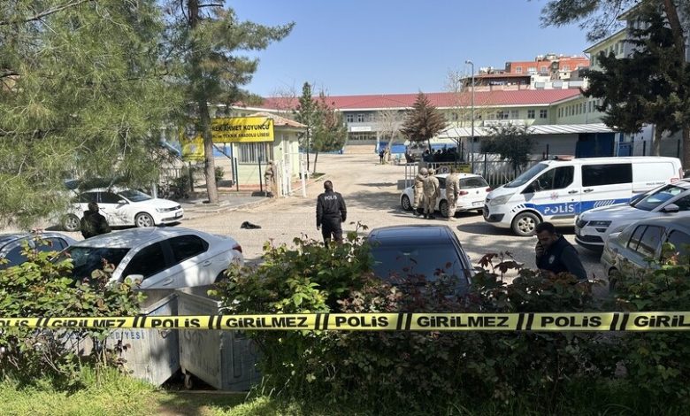 Eğitim Gücü Sen, Şanlıurfa’nın Siverek ilçesindeki bir okulda meydana gelen silahlı saldırının ardından yazılı açıklama yaptı.