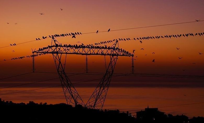 EPDK, üretim ve dağıtım maliyetlerindeki artış nedeniyle elektrik ve doğalgaz tarifelerinde yeni fiyat düzenlemesine gidildiğini açıkladı.