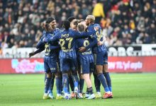 Trendyol Süper Lig'de Kayserispor deplasmanında kolay kazanan Fenerbahçe, lider Galatasaray'ı takibini sürdürdü