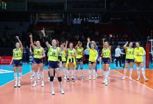 Voleybol Vodafone Sultanlar Ligi play-off maçında Fenerbahçe Medicana, Zeren Spor'u yine yenerek finalist oldu