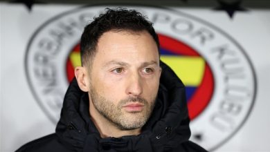 Fenerbahçe, Galatasaray derbisinin ardından yaptığı yönetim kurulu toplantısında teknik direktör Domenico Tedesco ile yollarını ayırma kararı aldı.