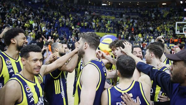Fenerbahçe Beko, Real Madrid'e direnemedi 1 fenerbahcebeko2