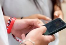 Fransa’da 15 yaşından küçüklere belirli şartlar altında sosyal medya yasağı getiren yasa tasarısı Senato’da kabul edildi.