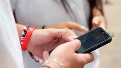 Fransa’da 15 yaşından küçüklere belirli şartlar altında sosyal medya yasağı getiren yasa tasarısı Senato’da kabul edildi.