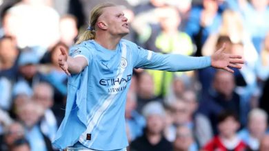 İngiltere Premier Lig’de Manchester City, lider Arsenal’ı yenerek, bir maç eksiğiyle, puan farkını üçe düşürdü