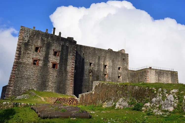 Haiti’nin kuzey kırsalında bulunan tarihi Citadelle Laferriere Kalesi’nde düzenlenen yıllık kutlamalar faciaya dönüştü.