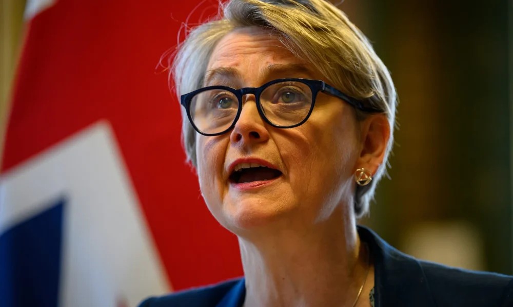 ABD İran Savaşı'nda İngiltere Dışişleri Bakanı Yvette Cooper, "Hürmüz Boğazı’ndan geçiş için milyonlarca dolarlık ücret talep edilmesini kabul etmeyiz" dedi