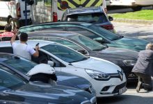 Beşiktaş'taki İsrail Başkonsolosluğu önünde silahlı saldırı meydana geldi. Saldırıyı gerçekleştiren 3 kişiden 1'i öldürülürken 2'si ise yaralı olarak yakalandı