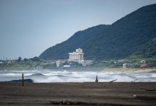 Japonya’nın doğu kıyısı açıklarında meydana gelen 7,5 büyüklüğündeki deprem sonrası tsunami alarmı verildi.