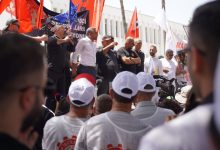 Kuzey Kıbrıs Türk Cumhuriyeti’nde (KKTC) hayat pahalılığına karşı başlayan eylemler başkaldırıya dönüştü; halk meclisi bastı